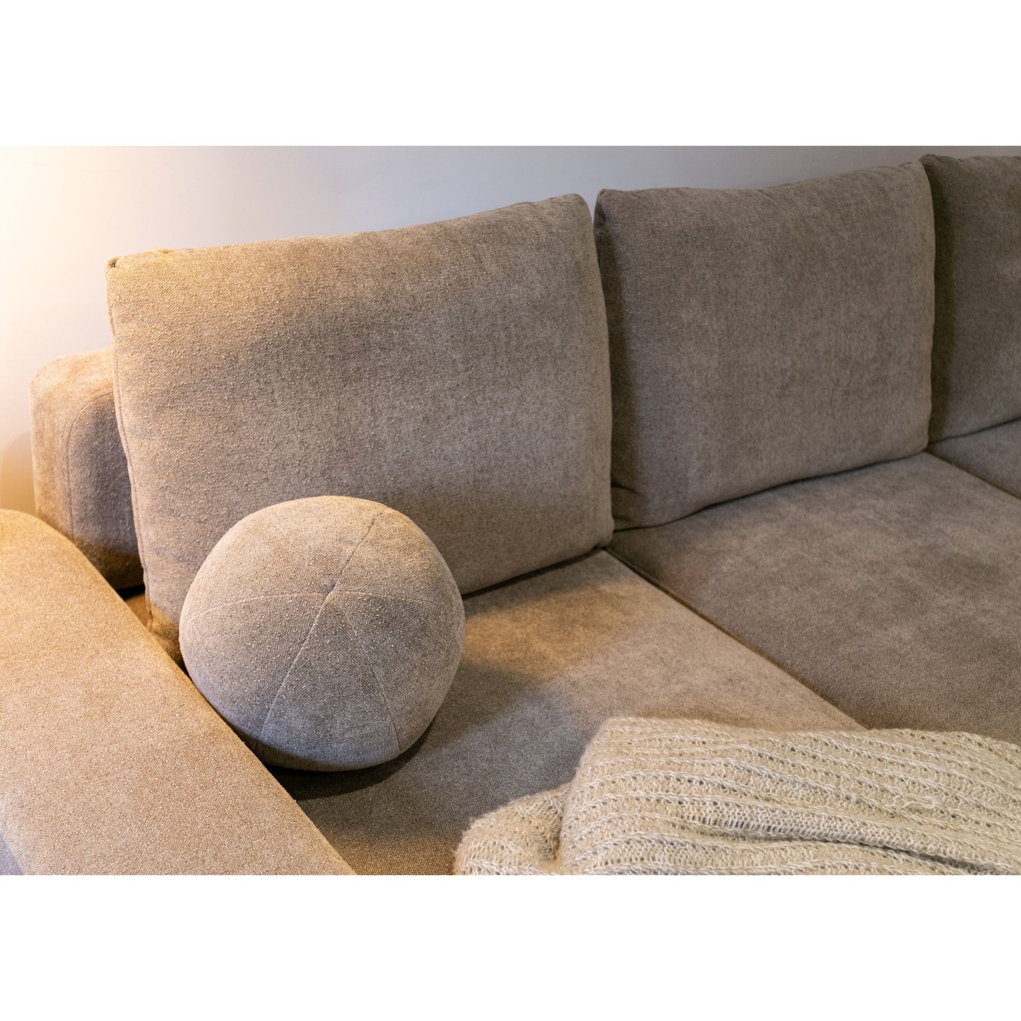 Kampinė sofa Amira 